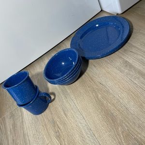 enamelware dish set*